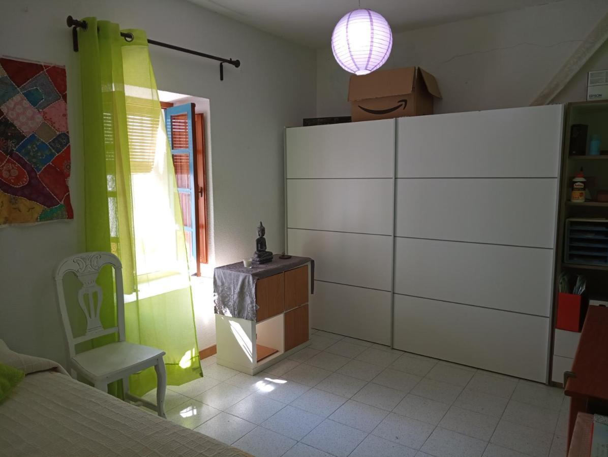 En Breve Comienza Construccion De Viviendas Al Lado, Habra Albaniles Desde Hora Temprana Аямонте Екстериор снимка